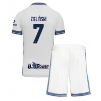 Camiseta Inter Milan Piotr Zielinski #7 Visitante Equipación para niños 2024-25 manga corta (+ pantalones cortos)